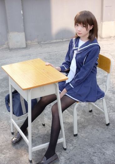 日韩1204你懂的_十万网红美女美酱