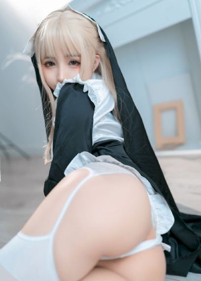 日韩美女美体艺术_迅雷手机免费观看