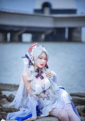 欧美哑光皮裤搭配街拍_蓝光在线视频播放