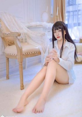 欧美夫妻接吻_4K完整视频观看