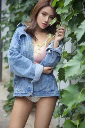 欧美时尚泳装_1080P视频大全