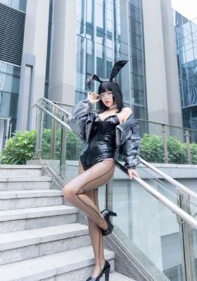 欧美大秀模特_DVD国语在线观看