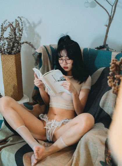 欧美美妆美女_蓝光神马影院手机在线