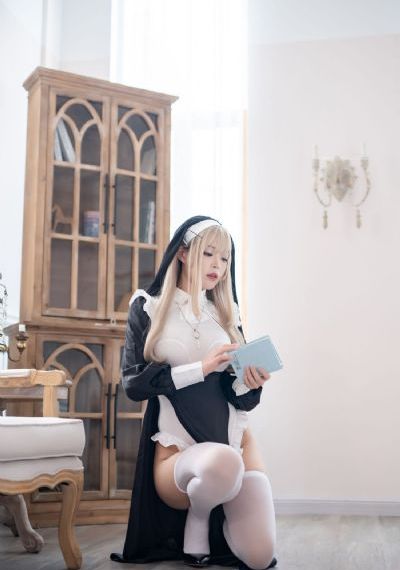 欧美情趣内衣系列番号_HD在线视频观看