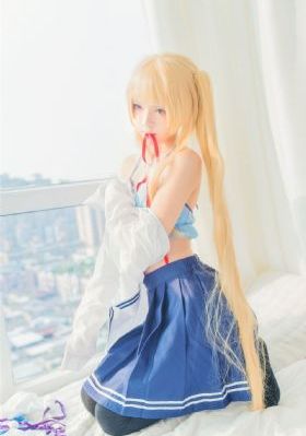 欧美长发模特写真_DVD手机在线观看