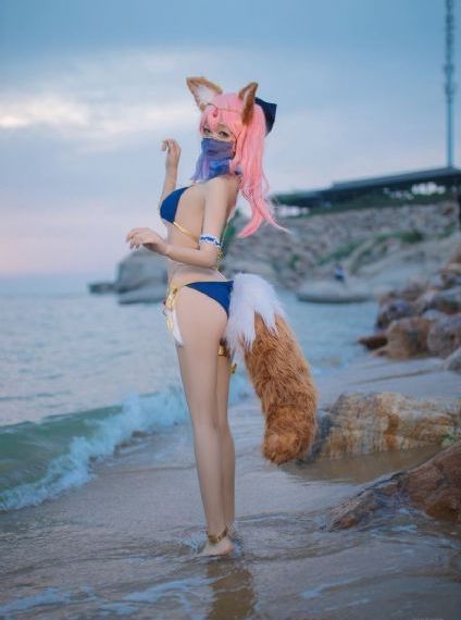 欧美青年女模_4K在线观看高清